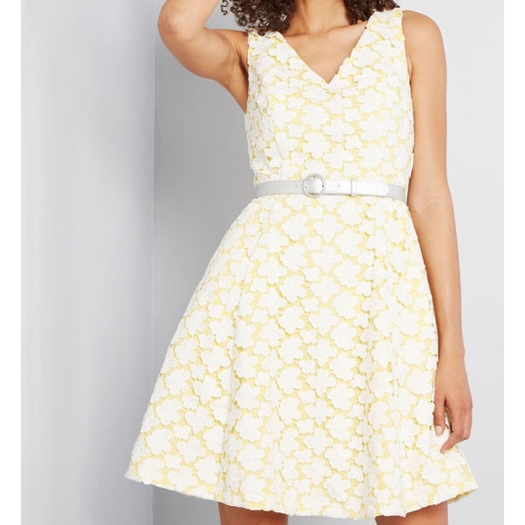 Modcloth Dresses & Skirts - ModCloth Bliss in Attendance Lace Dress